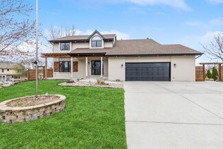 909 NE Barrington Ct, Ankeny, IA 50021