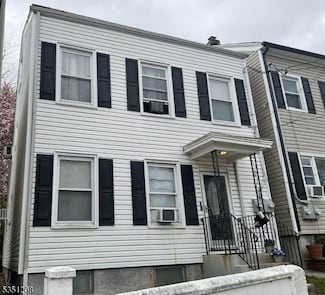 9 Brown Ave, Prospect Park, NJ 07508