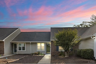 1055 Jefferson Oaks Ct Unit 3, Forest, VA 24551