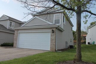 836 Park Bluff Cir, Elgin, IL 60120