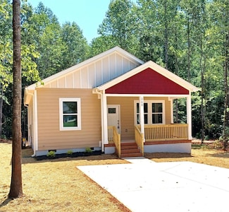 368 Lippard Farm Rd, Statesville, NC 28625