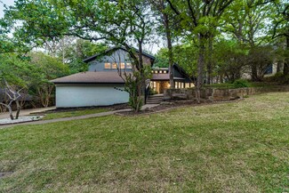 2109 Adams Dr, Arlington, TX 76011