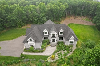 18 Keeney Pond Rd, Norfolk, MA 02056