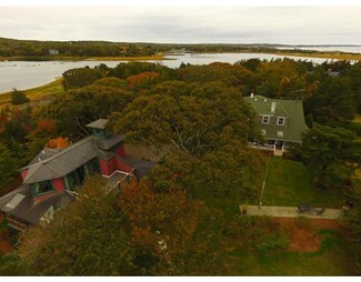 101 Associates Rd, Falmouth, MA 02540