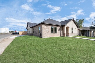 1401 Bernard St, Pasadena, TX 77506