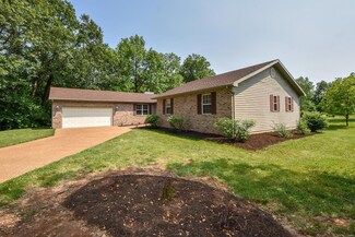 10 Ryan Cir, Lebanon, IL 62254