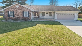 312 Circle Dr, Salem, IL 62881
