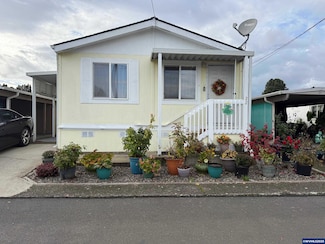 3346 Sunnyview Rd NE, Salem, OR 97301