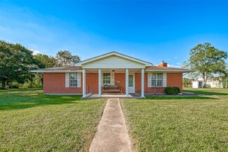 5428 Wickwillow Ln, Alvin, TX 77511