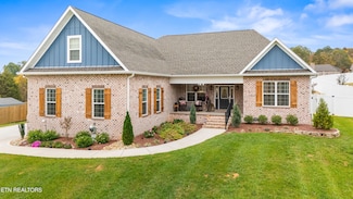 8213 Campbells Point Rd, Corryton, TN 37721
