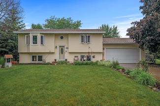 11810 Larabee Cir NE, Albertville, MN 55301