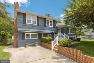433 Parkview Dr, Mount Holly, NJ 08060