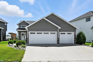 5793 Deb Dr W, West Fargo, ND 58078