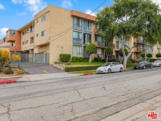 805 Glenway Dr Unit 323, Inglewood, CA 90302
