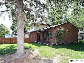 2301 Dodge St, Lincoln, NE 68521