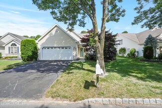 16 Sandhurst Rd, Lakewood, NJ 08701