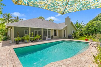 12171 Old Country Rd N, Wellington, FL 33414