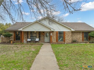 1004 Dendron Dr, Hewitt, TX 76643