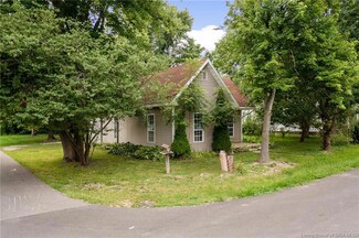 386 S 1st St, Scottsburg, IN 47170