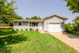 7418 Aumack Dr, Eau Claire, MI 49111