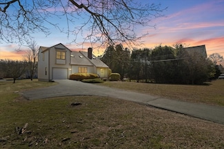 72 Linden St, Taunton, MA 02780