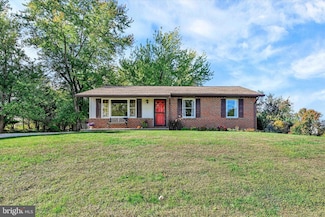 3492 Woodholme Dr, Hampstead, MD 21074