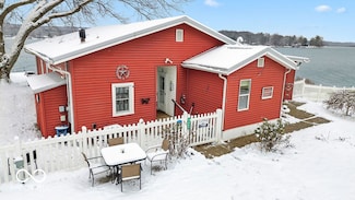 9405 E Southshore Dr, Unionville, IN 47468