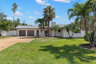 109 13th St, Belleair Beach, FL 33786
