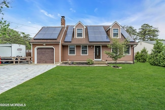 212 Gladstone St, Toms River, NJ 08757