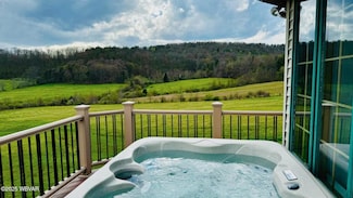 272 Crawford Rd, Dushore, PA 18614