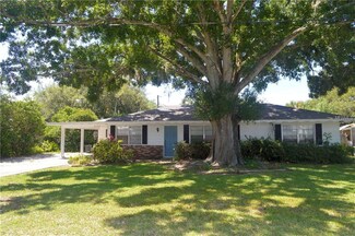 2730 Lynnhurst St, Sarasota, FL 34239