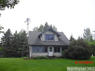 39518 Roanoke St NW, Dalbo, MN 55017