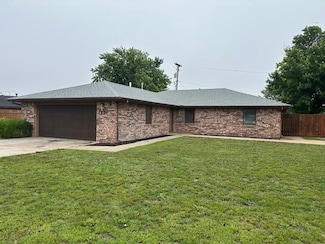 1231 S Grant Ave, Liberal, KS 67901