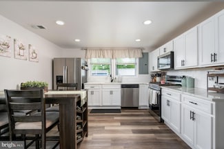 217 Glen Rd, Glen Burnie, MD 21060