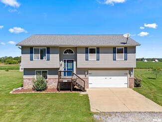 6215 W Croyden Ave, Peoria, IL 61615