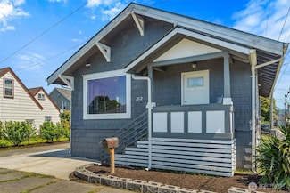 212 N Michigan St, Aberdeen, WA 98520