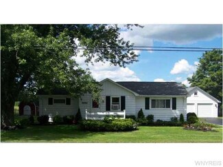 5666 Shawnee Rd, Sanborn, NY 14132