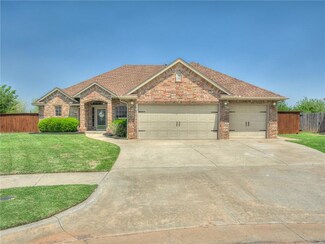 4720 Elk Creek Dr, Yukon, OK 73099