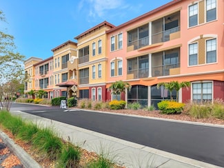13941 Clubhouse Dr Unit 303, Tampa, FL 33618