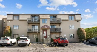 11 Village Ct, West Warwick, RI 02893