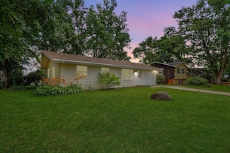 530 Dapin Rd, Madison, WI 53704