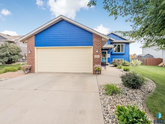 5200 S Arden Ave, Sioux Falls, SD 57108