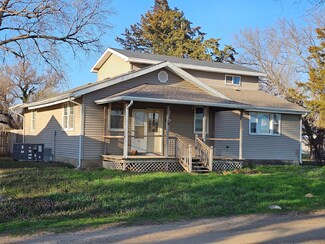 311 E 7th St, Gypsum, KS 67448