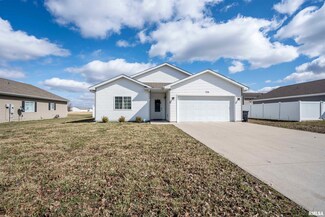 706 Savannah Ave, Herrin, IL 62948