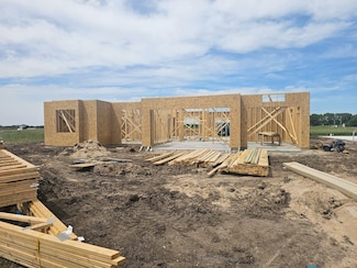 1620 E Appleton St, Valley Center, KS 67147
