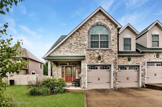 993 Sunrise Dr, Pittston, PA 18640