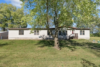 9100 Summerfield Rd S, Mascoutah, IL 62258