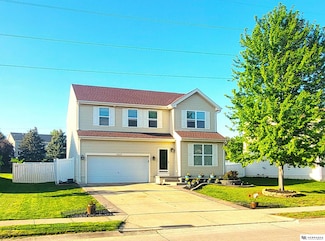 16228 Virginia St, Omaha, NE 68136
