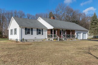 47 Apple Ridge Rd, West Springfield, MA 01089