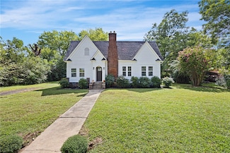 203 NW 1st St, Atkins, AR 72823